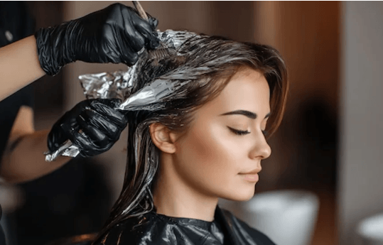 How Alcohol Free Hair Lightening Products Protect Your Hair While Enhancing Colour